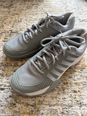 K-Swiss Express Light Pickleball Sneaker - Women's size 9.5